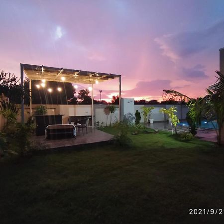 Nine Hill Villa - 2BHK Private Villa with Pool Udaipur Esterno foto